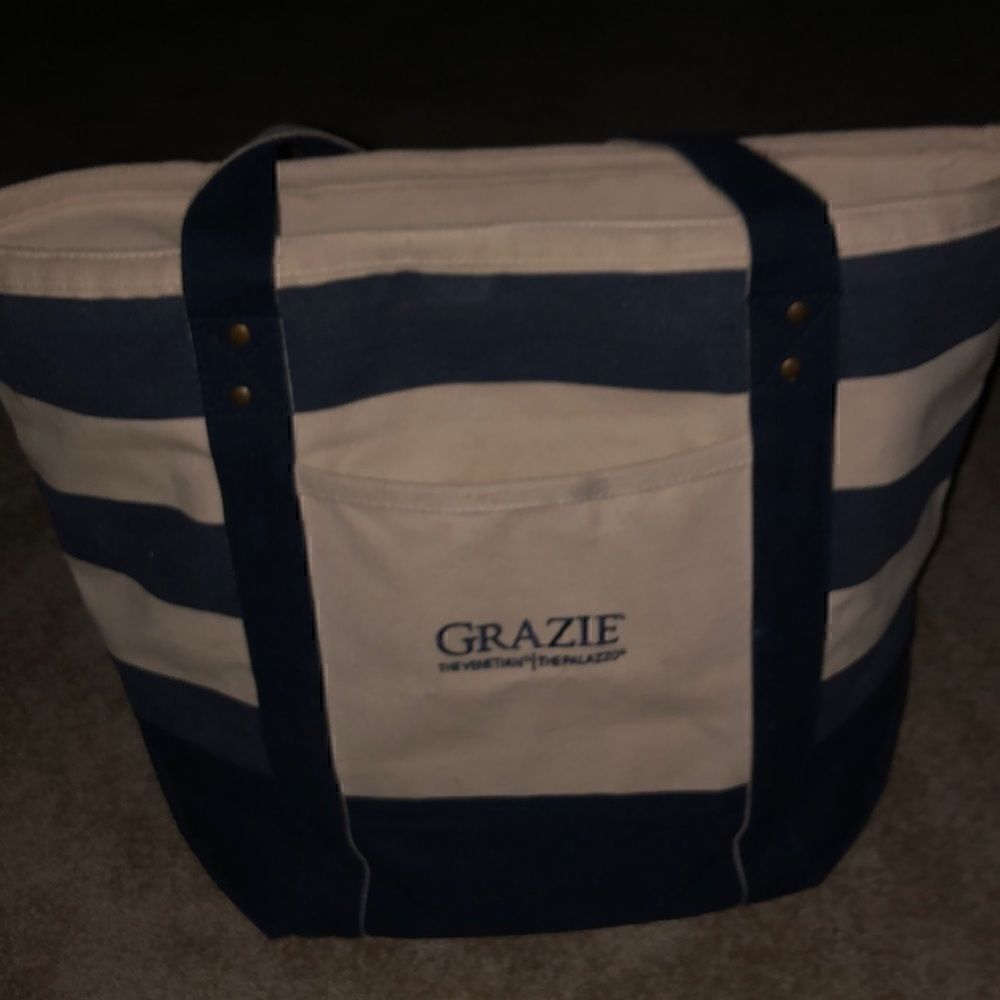 Grazie tote bag from the Venetian Las Vegas EUC